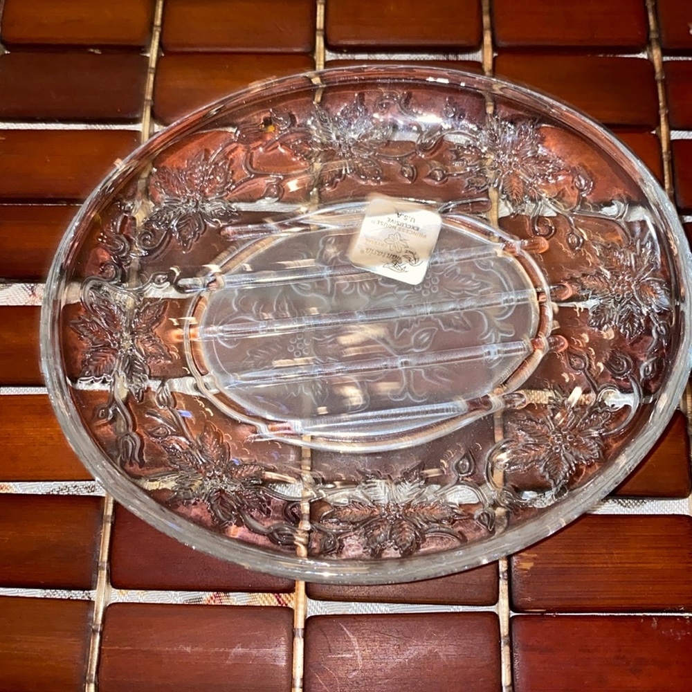 Princess House Fantasia oval soap dish